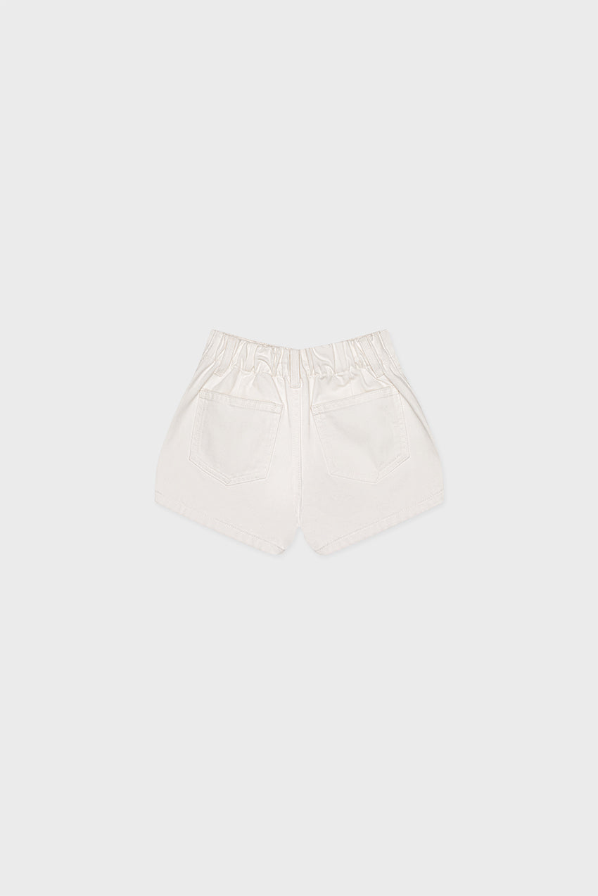 #color_off white