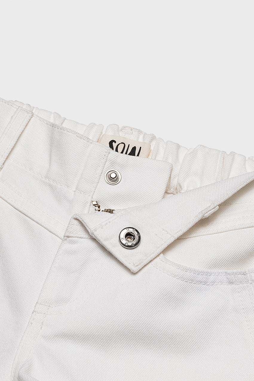 #color_off white
