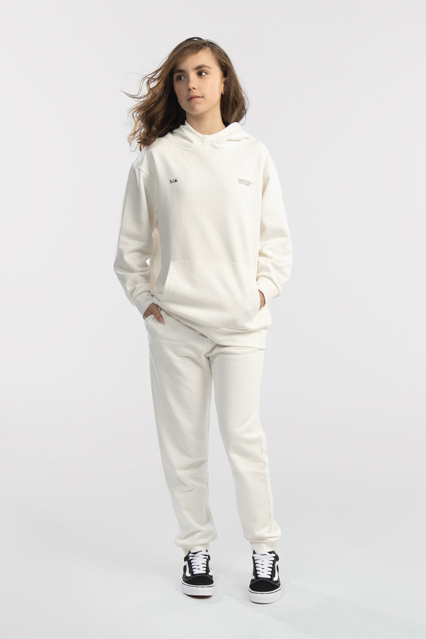 #color_off white
