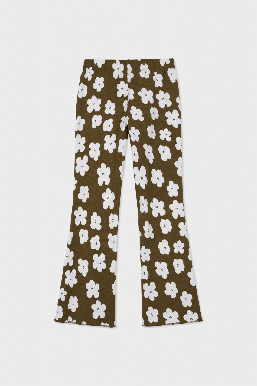 color_olive with flower print