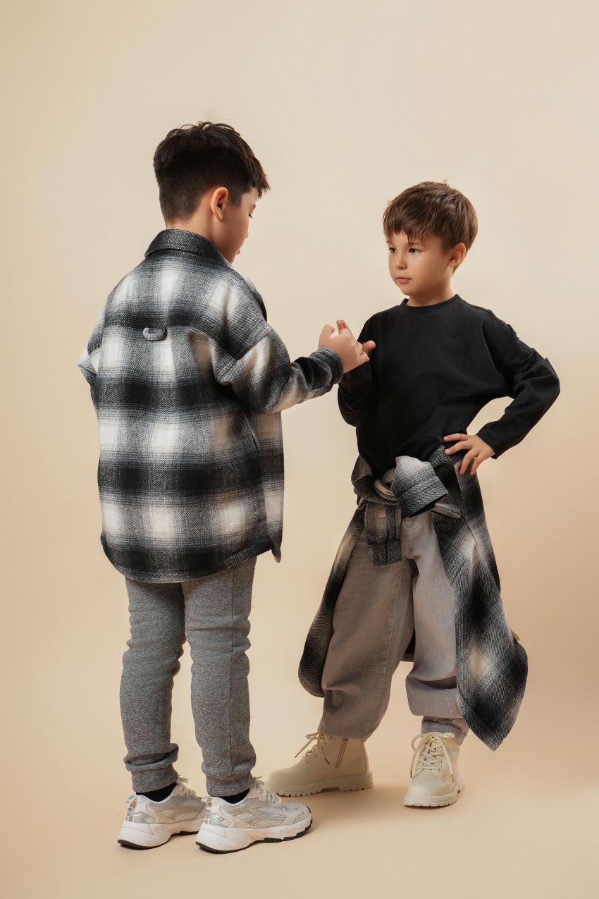 #Color_black shadow plaid