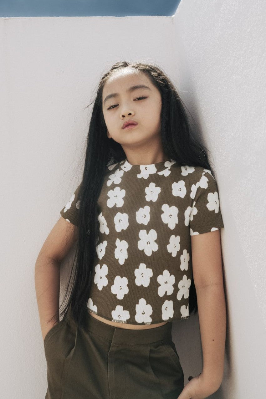 color_olive with flower print