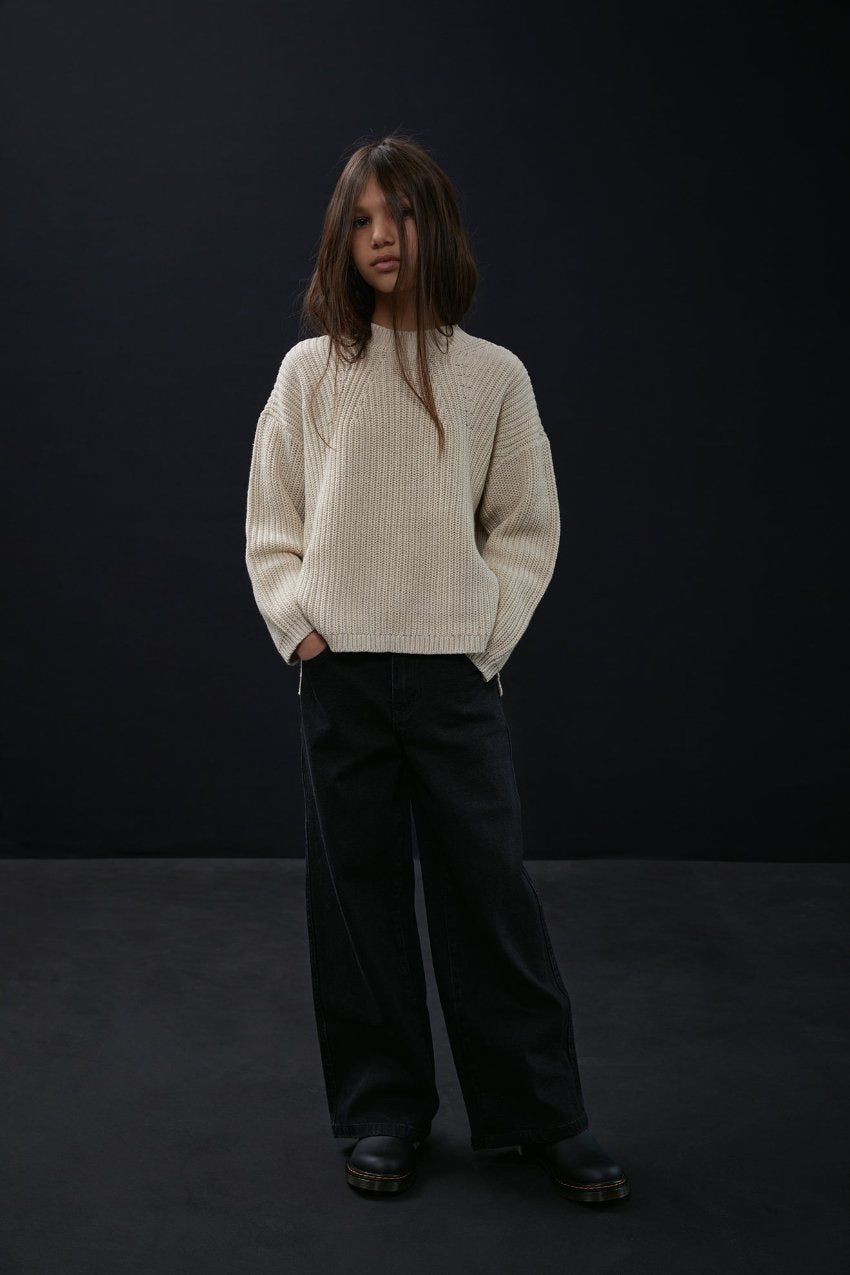 #color_black denim
